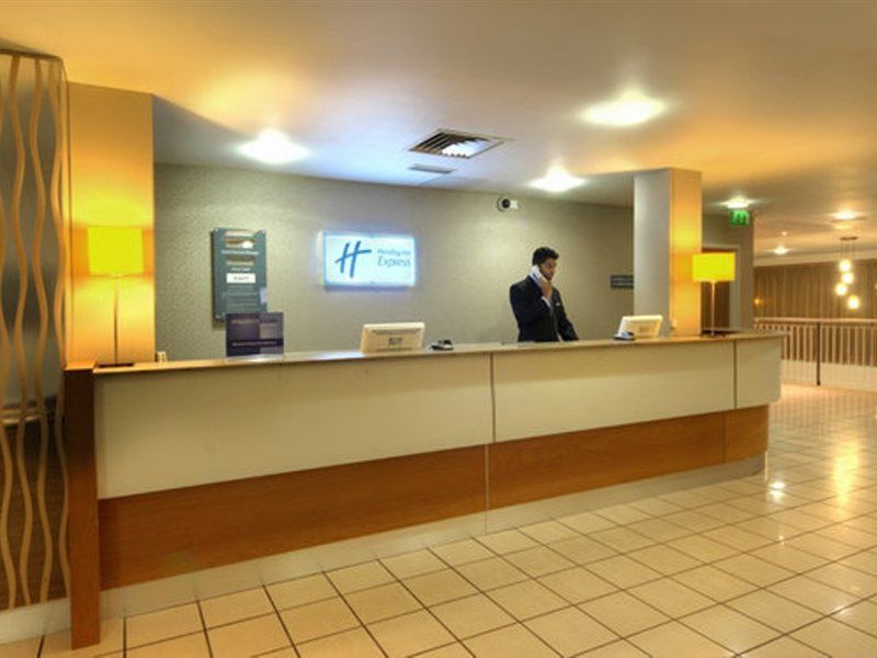Holiday Inn Express London Limehouse, An Ihg Hotel Buitenkant foto